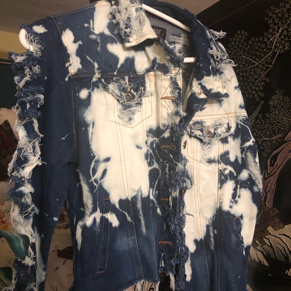 Jean jacket - Picture 2 of 6